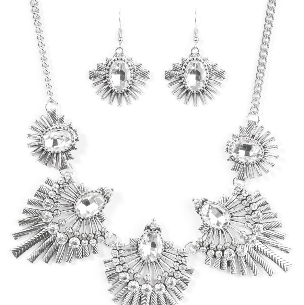 Accessories - Picture 2 of 8